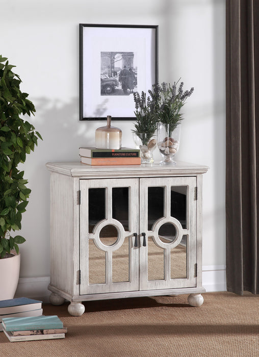 Poppy Accent Chest in White - 1000A70WH