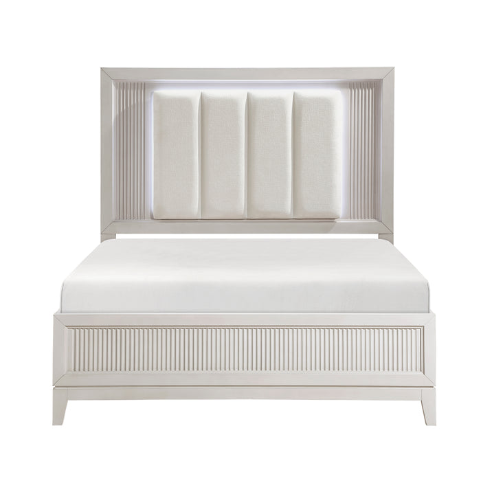 Florence Eastern King Bed in White - 1326K-1EK