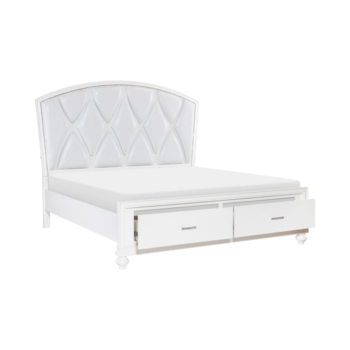 Aria Queen Platform Bed with Footboard Storage in White - 1436W-1