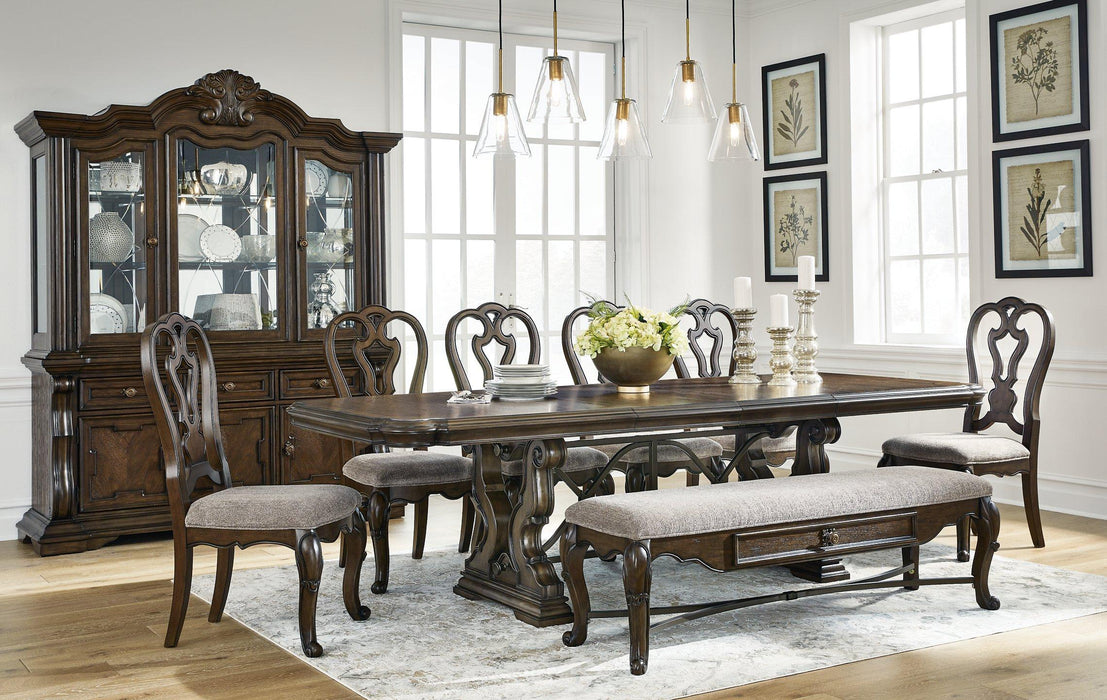 Maylee Dining Room Set