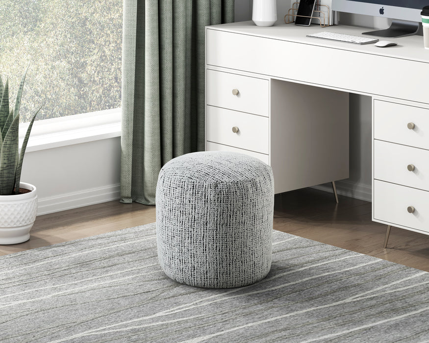 Aiken Pouf in Black/Multi/White - P31002