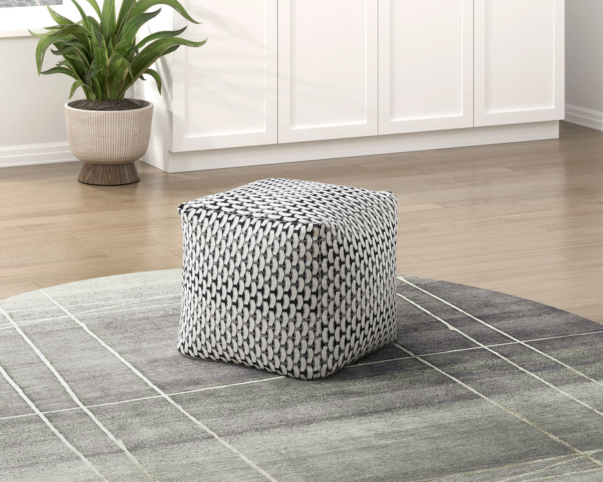 Trent Pouf in Black/Gray/Multi - P31006