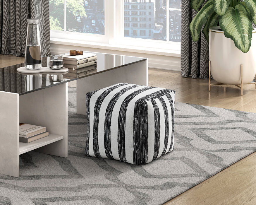 Avril Pouf in Black/White - P31015