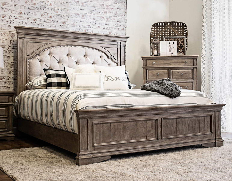 Steve Silver Highland Park King Panel Bed in Waxed Driftwood image